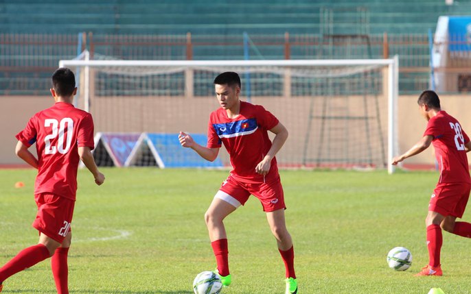 Lê Tuấn Anh gặp khó khăn khi tham gia U20 Việt Nam
